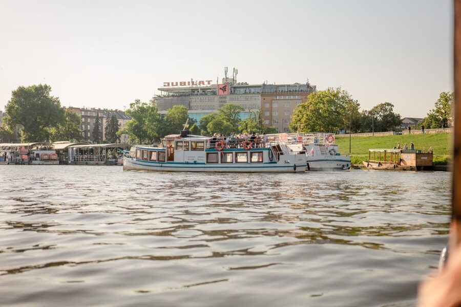 Krakow: Vistula River Sightseeing Cruise ️ - Snacks and drinks: easy add-on, but not part of the price