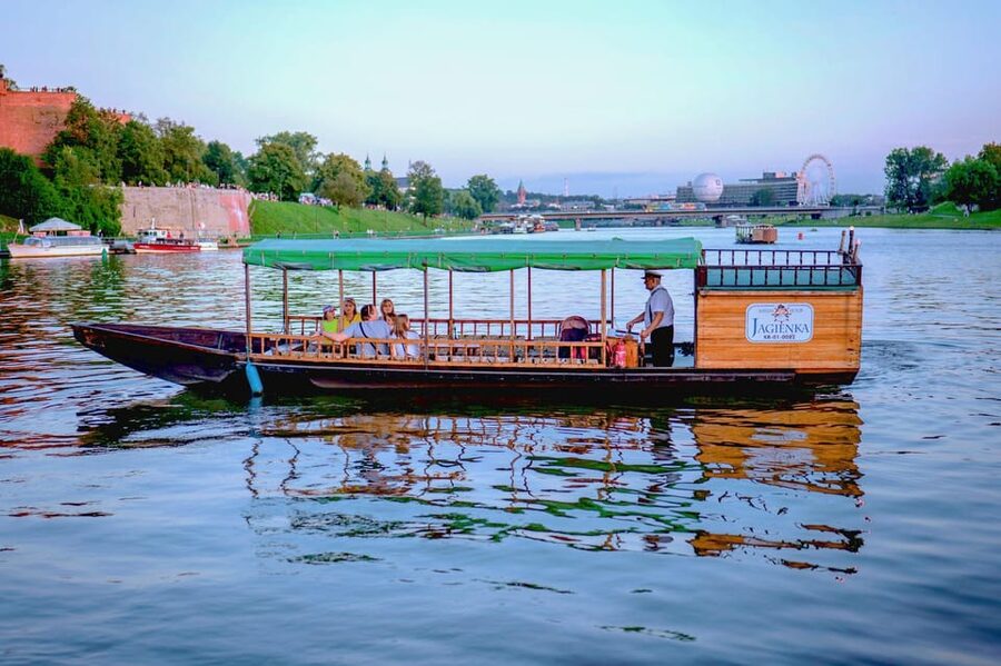 Krakow: Vistula River Sightseeing Cruise ️ - Price and value: why $16 can work for many itineraries