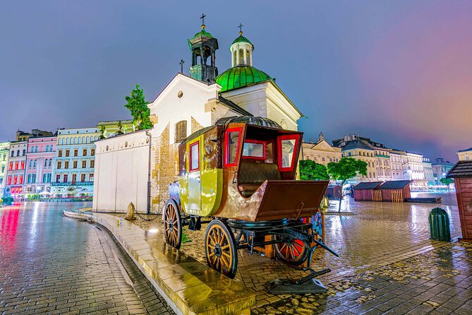 Krakow Walking Tour with Audioguide on Your Smartphone - St. Mary’s Basilica, towers, and Veit Stoss