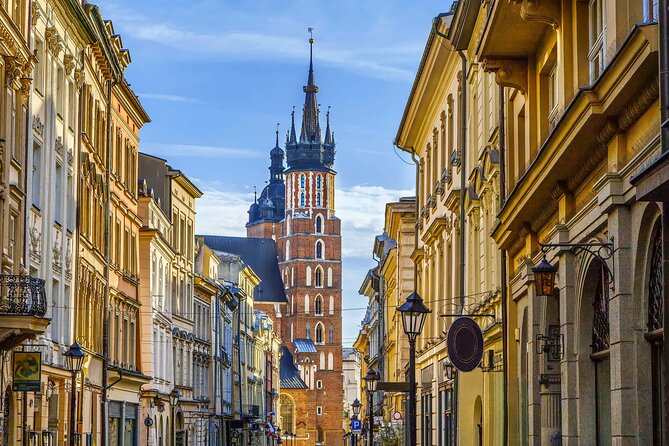 Krakow Walking Tour with Audioguide on Your Smartphone - St. Florian’s Gate, the Royal Route checkpoint