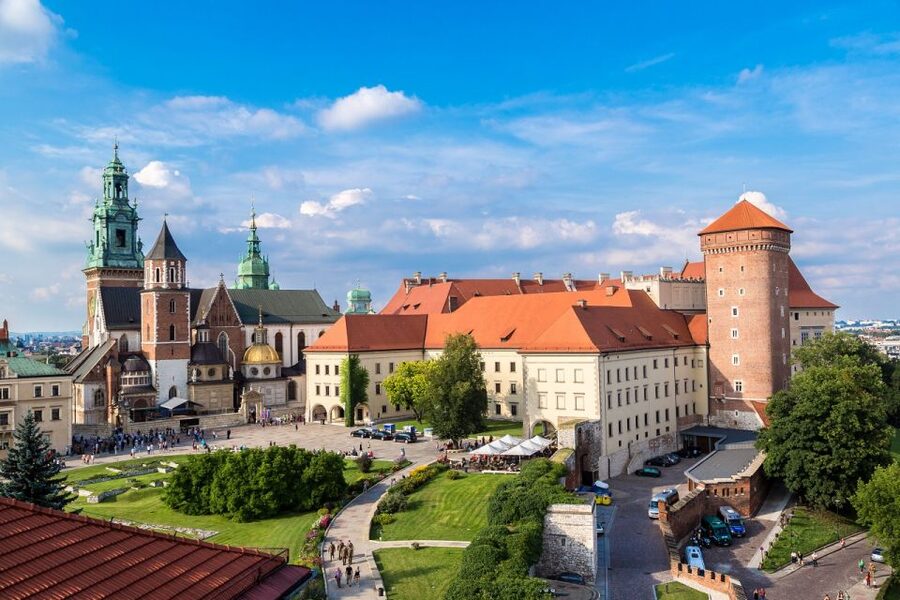 Krakow: Wawel Castle and Cathedral Guided Tour - Meeting on St. Mary Magdalene Square, then up to Wawel