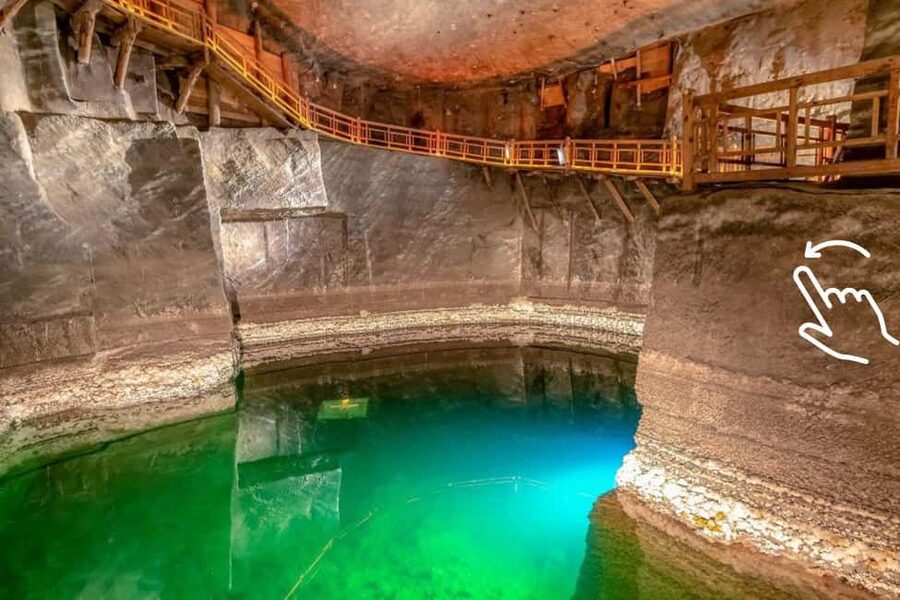 Krakow: Wieliczka Salt Mine Guided Tour with Hotel Transfer - Krakow hotel transfer and the 45-minute van ride