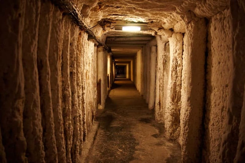 Kraków: Wieliczka Salt Mine Guided Tour with Transfer - Inside the mine: 20 chambers, salt sculptures, and what your guide does