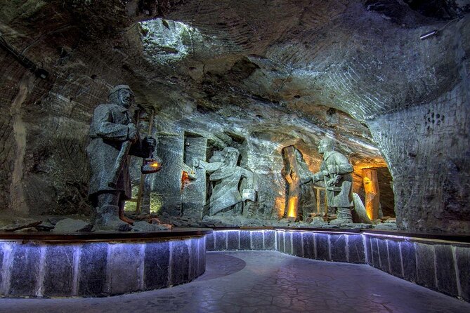 Kraków: Wieliczka Salt Mine & Schindler’s Factory + Lunch - Key takeaways before you go