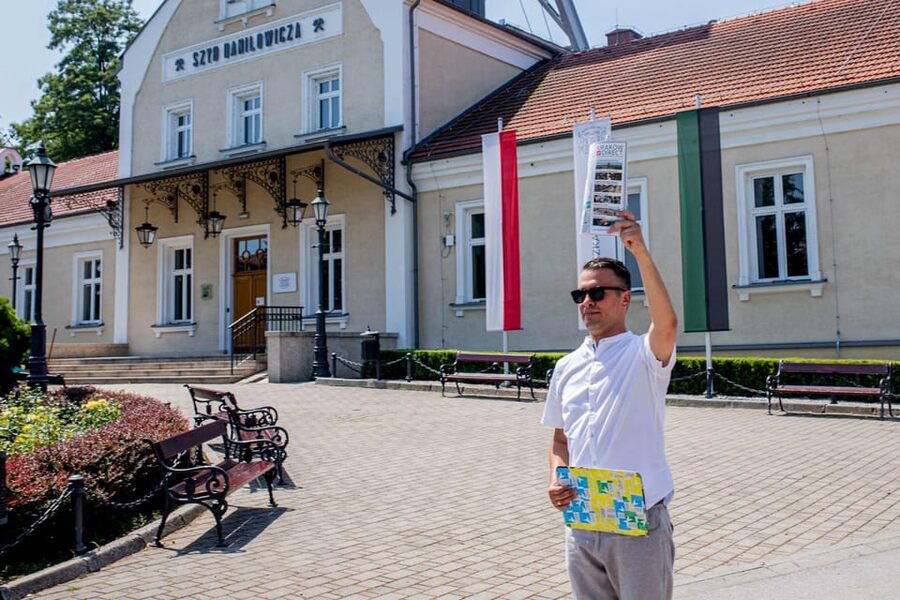 Krakow: Wieliczka Salt Mine Skip-the-Line Live Guided Tour - Skip-the-line access: what you gain and what to watch for
