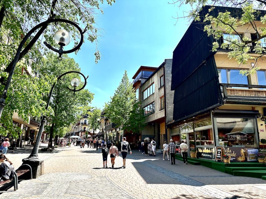 Krakow: Zakopane and Chochołowskie Bath Full Day Trip - What to wear and bring so you enjoy the baths more