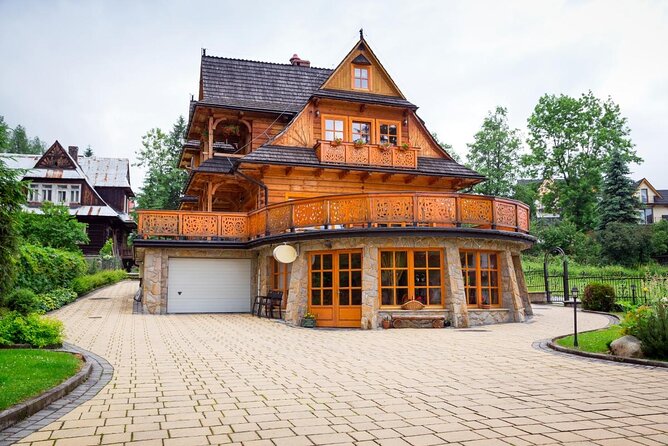 Krakow: Zakopane and Thermal Baths with Cable Car, Vodka, Oscypek - Key things to know before you go to Zakopane and thermal baths