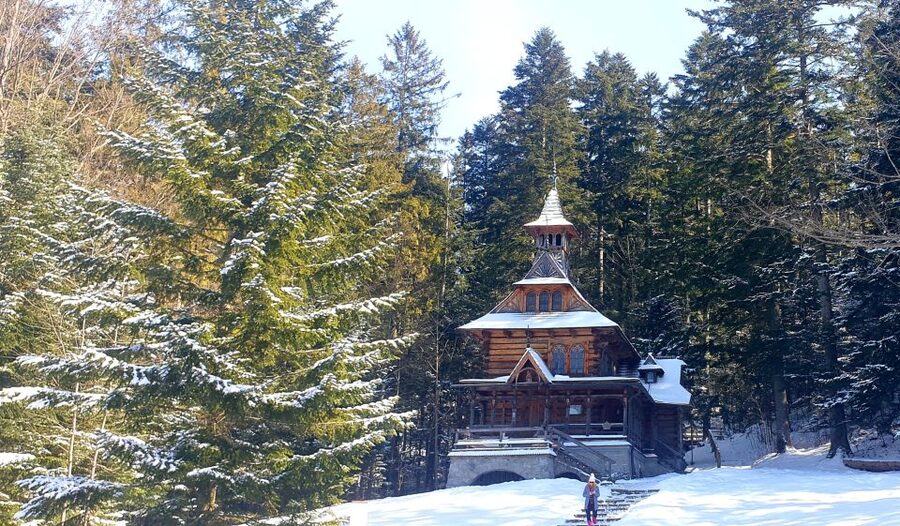 Krakow: Zakopane, Funicular, Cheese, and Highland Day Trip - Gubałówka Funicular: How to Get the Best Views (and Time on Top)