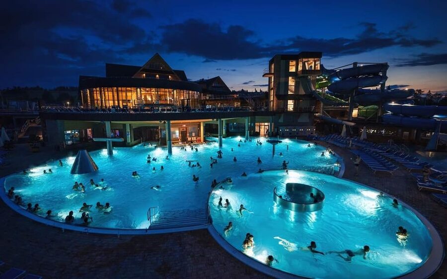 Krakow: Zakopane Snowmobiles + Bonfire & Chocholow Baths - Bonfire in the highlands: warm food and vodka