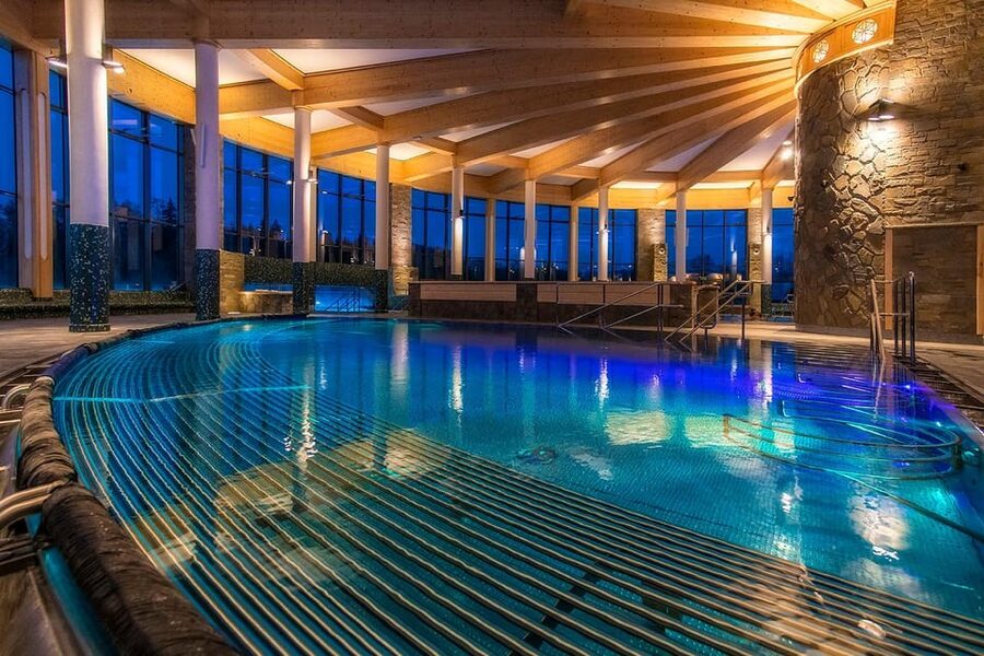 Krakow: Zakopane-Thermal Bath(Evening Time)with Hotel Pickup - Should you book this Kraków to Zakopane thermal day trip?