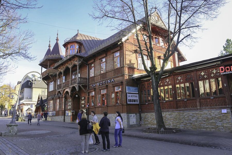Kraków: Zakopane Tour, Thermal Pools & Hotel Pickup Options - Food Planning for This Day Trip: Bring Your Basics, Then Choose Your Own Lunch