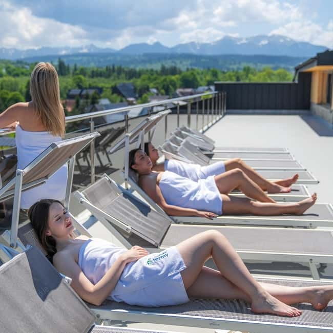 Krakow: Zakopane Tour with Chocholow Hot Baths and Cable Car - Practicalities that affect your comfort the most