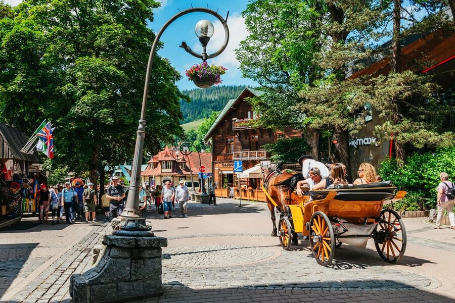 Krakow: Zakopane Tour with Thermal Baths, Cable Car & Pickup - How the tour actually feels day-to-day, pacing and comfort