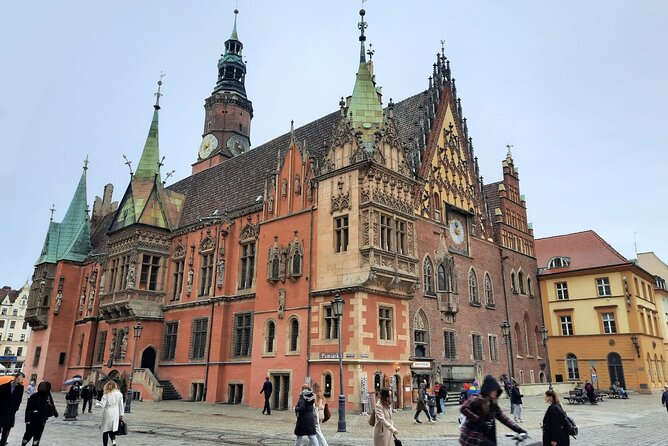 Legends of Old Town 1 Hour Walking Tour in Wroclaw - Solny Square’s flower market and small-town surprises