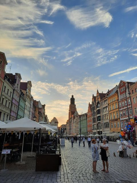 Legends of Old Town 1 Hour Walking Tour in Wroclaw (English) - Market Square legends: your first 20 minutes of context