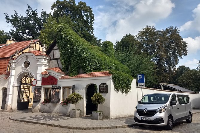 Lower Silesia Tour From Wroclaw - From Wrocław hotel pickup to a tight 6-hour loop