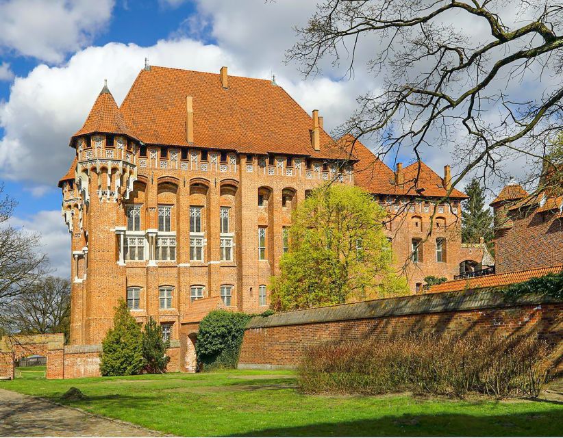Malbork Castle Half Day Private Tour - The guided route that actually makes sense in a huge fortress