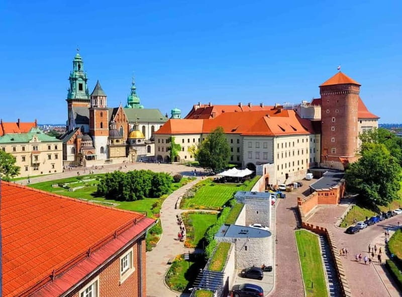 Mysterious Wawel Cathedral and Wawel Courtyard Guided Tour - Historical courtyard at Wawel Royal Castle: reading the wall markers and old church walls