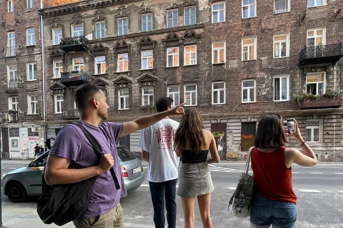 Offbeat Warsaw: Explore the Edgy & Artsy Praga District - Praga, Not the Postcard Warsaw: How This Walk Feels
