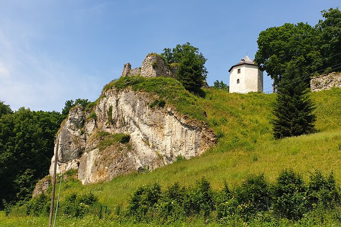Ojców National Park and Ogrodzieniec Castle Tour from Krakow - What to bring so the day stays easy