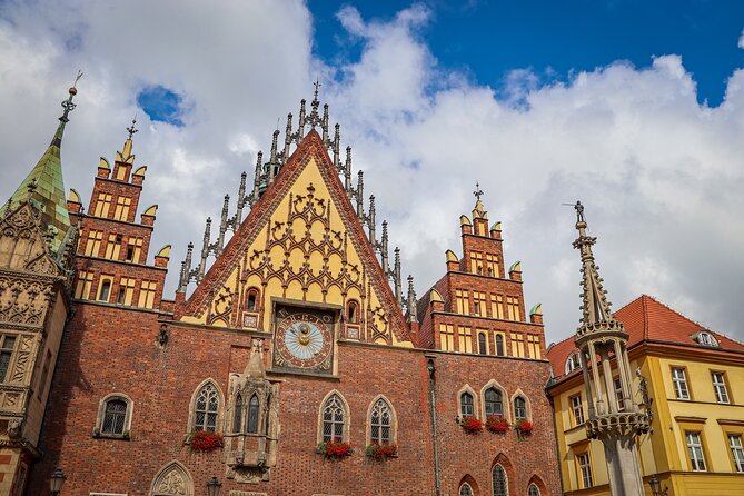 Old Town Wrocław Walking Tour - Price and Logistics: What to Expect Before You Go