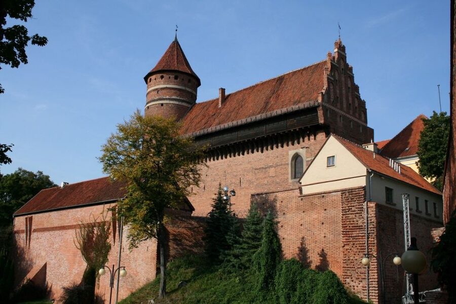 Olsztyn Old Town Highlights Private Walking Tour - Upper Gate: Start With the Old Town’s Defensive Logic