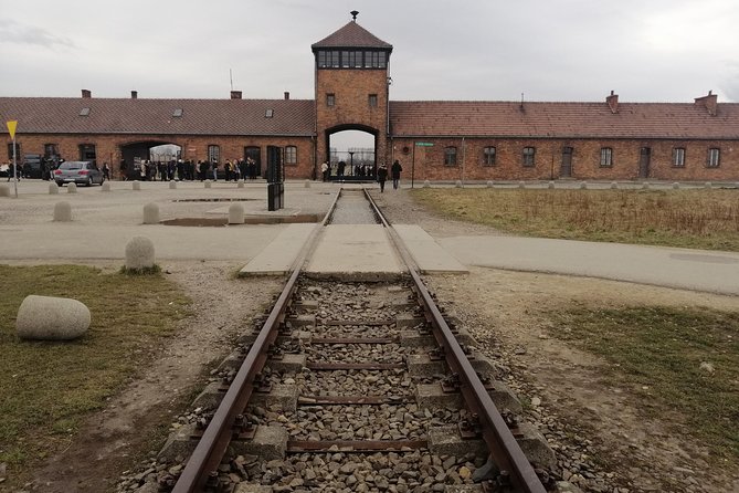 One Day Tour to Auschwitz-Birkenau from Warsaw by Car - Warsaw to Auschwitz-Birkenau by Car: The Logistics That Matter