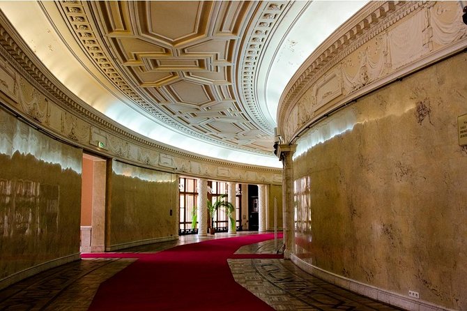 Palace of Culture & Science + Warsaw Uprising Museum: SMALL GROUP /inc. Pick-up/ - Should You Book It?