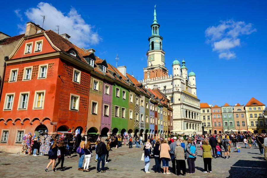 Poznan: City and Brewery Private Walking Tour with Beer - Churches and the City’s Look: Baroque Details and Franciscan Miniature Views
