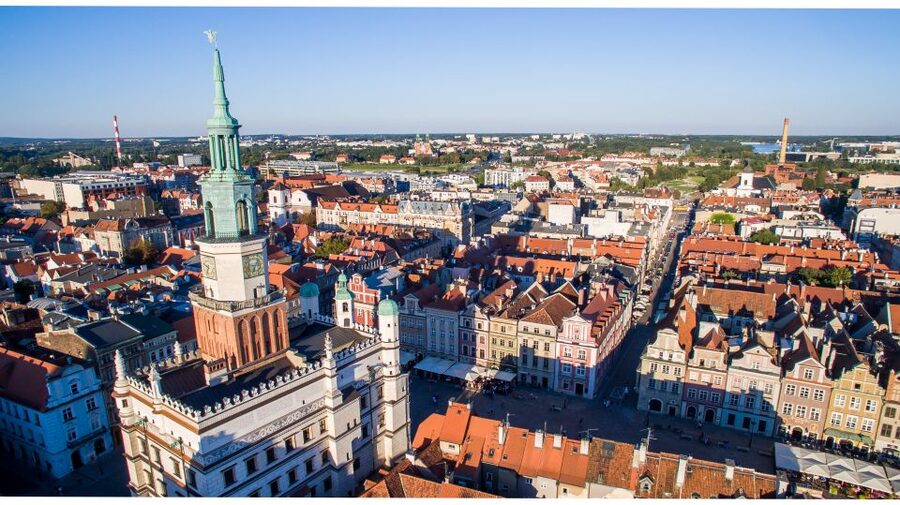 Poznan Old Town and Croissant Museum Private Walking Tour - Tasting, recipe time, and helping the Rogal Master