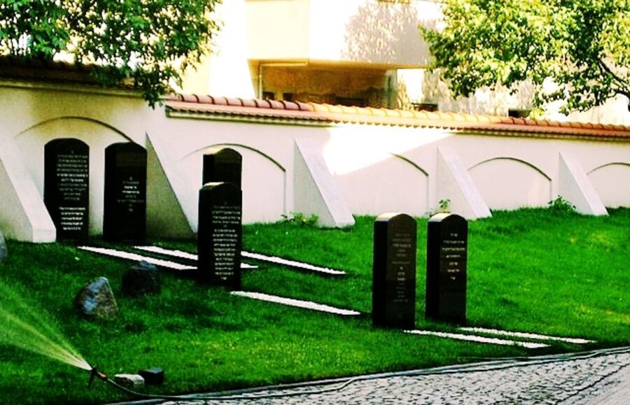Poznan: Private Jewish Heritage Tour - Starting at Stawna 10: what the tour gets right from minute one