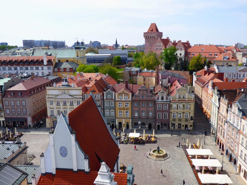 Poznań: Private or Public Highlights Tour with a local guide - Old Market Square and the Renaissance Town Hall