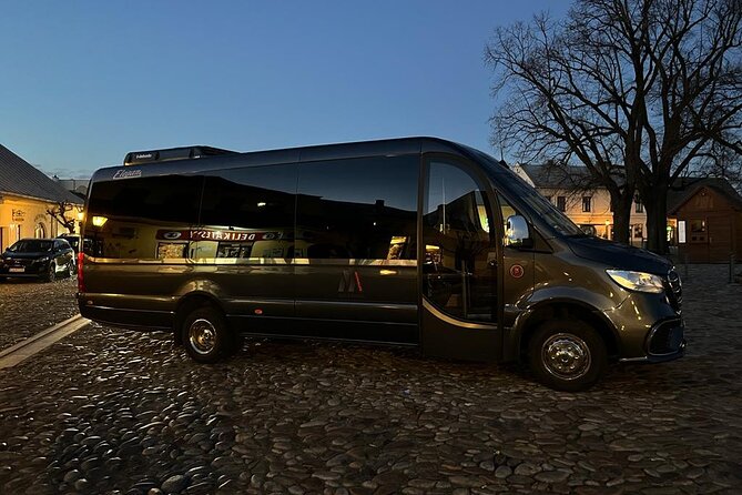 Private Airport Transfer from/to Krakow Balice Airport - English-speaking driver help, plus quick contact options