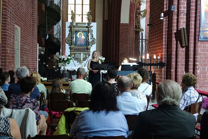 Private Candlelight concerts with classical music in Wroclaw - What real candlelight does for the sound