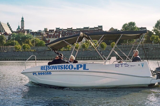 Private Cruise on Vistula in Warsaw for 9 with our Helmsman - Sailing past the Sappers Monument, a reminder of sacrifice