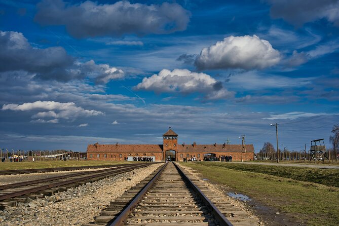 Private Guided Tour Auschwitz Birkenau with Transport from Krakow - Auschwitz and Birkenau in One Guided Flow, What the Tour Actually Covers