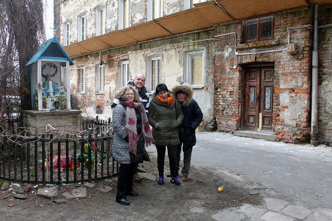 Private Historical Tour of Warsaw by a Retro Fiat with Pickup - Warsaw Uprising Monument and the ghetto memorial zone