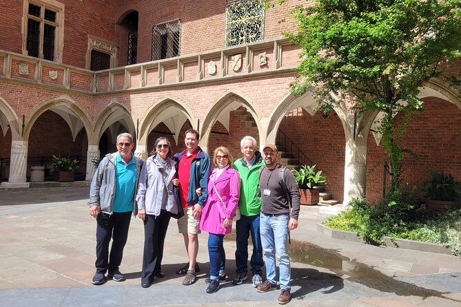 Private Krakow City Tour, Krakow Old Town and Wawel Castle Tour - Why This Private Krakow Old Town and Wawel Walk Fits a Half-Day
