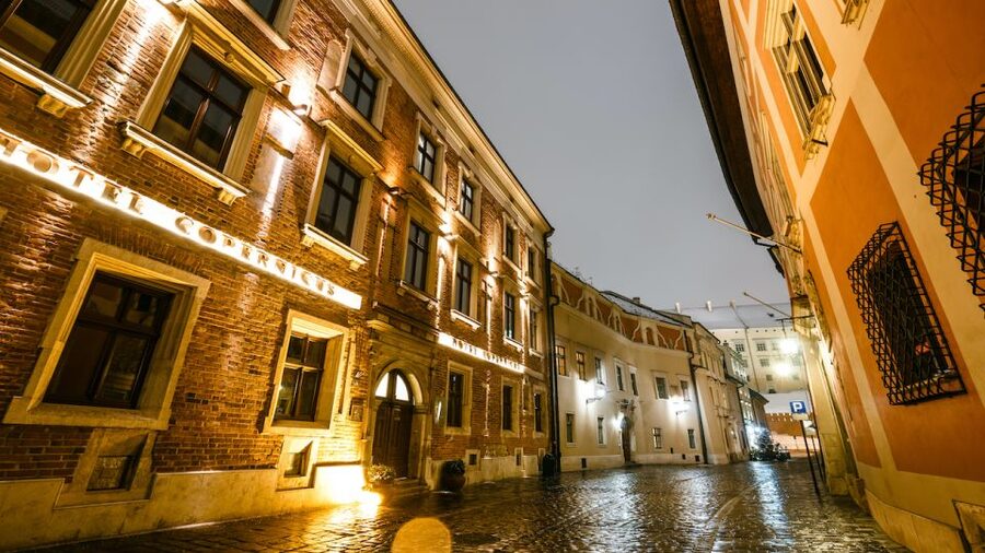 Private Krakow Tour: St. Mary’s, Cloth Hall & More - Key Points to Know Before You Go