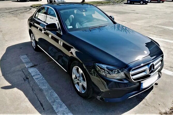 Private Round-Trip Transfer: Warsaw Chopin Airport (WAW) - Key things that make this transfer work