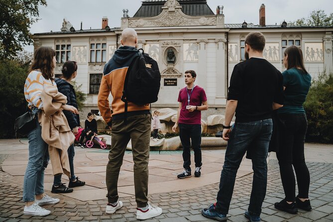 Private Tour of Krakow Old Town and Jewish Quarter in one walk - From Barbican Walls to Jewish Quarter: the smart logic of this route