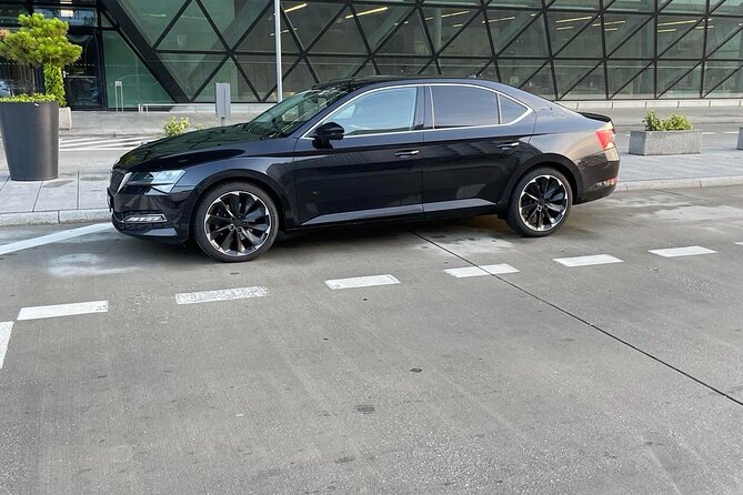 Private Transfer from/to Krakow Airport - Getting Met at the Airport Arrivals Hall