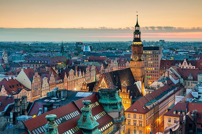 Private Transfer from Wroclaw (WRO) Airport to Wroclaw city centre - Key things that make this transfer worth it