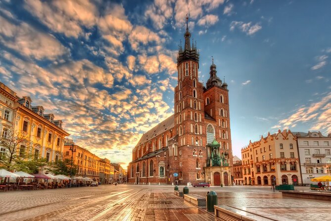 Private Transfer: Krakow Airport to Krakow City Center Vice Versa - Meeting the Driver at Krakow Airport, Without Guesswork