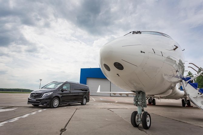 Private transfer | Krakow City - Krakow Airport Balice - Where you’ll meet the driver at Balice Airport