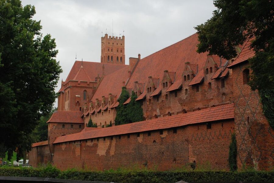 Private transportation to the Malbork Castle from Gdansk - Should you book this private Malbork Castle excursion?