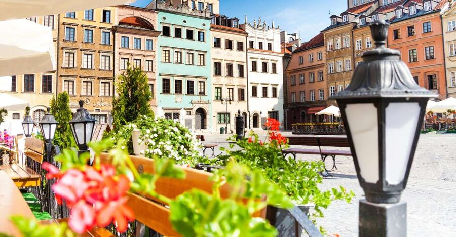 Private Warsaw City Tour - Old Praga: Artistic Side Streets and Pre-War Details