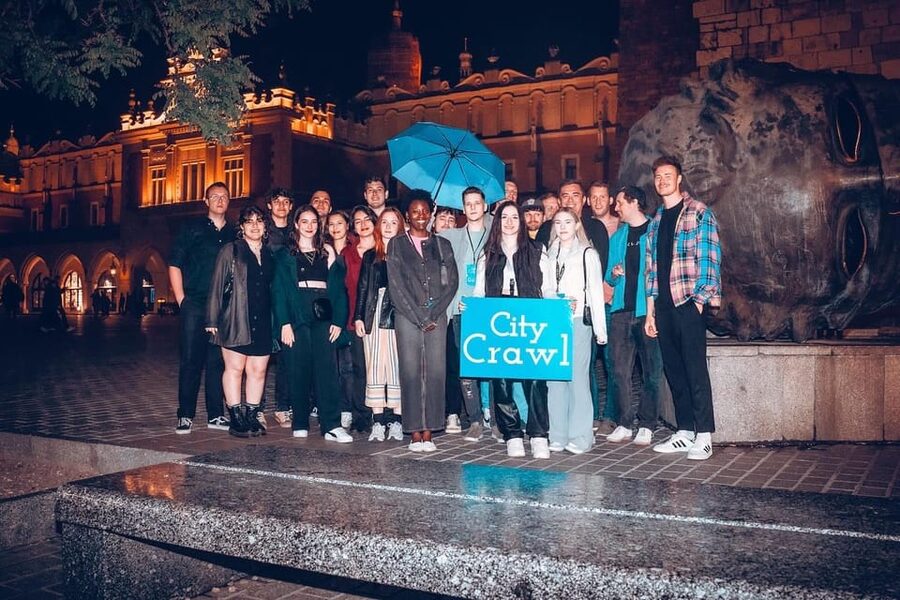 Pub Crawl - 1-hour Open Bar then Vip to 5 Clubs - Krakow - Old Town Meets Eros Bendato: Your Starting Point