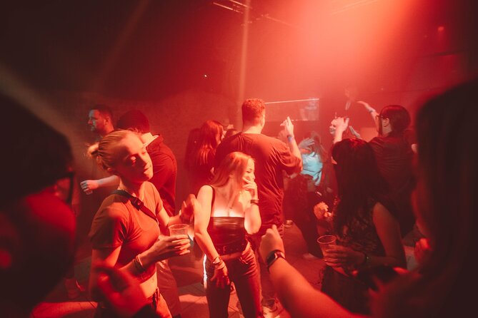 Pub Crawl Krawl Through Krakow - The One-Hour Open Bar: What You Get, and How to Use It