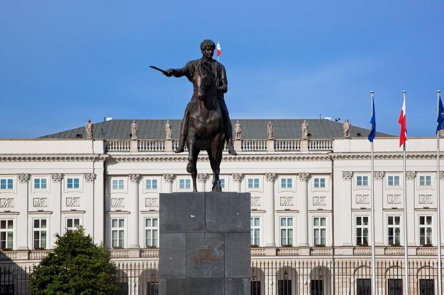 ROYAL & COMMUNIST WARSAW walking tour in English - Kazimierza Brokla and walking out with a better city read